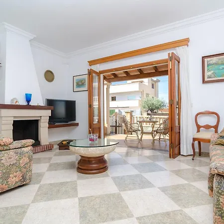 Es Port Apartament *